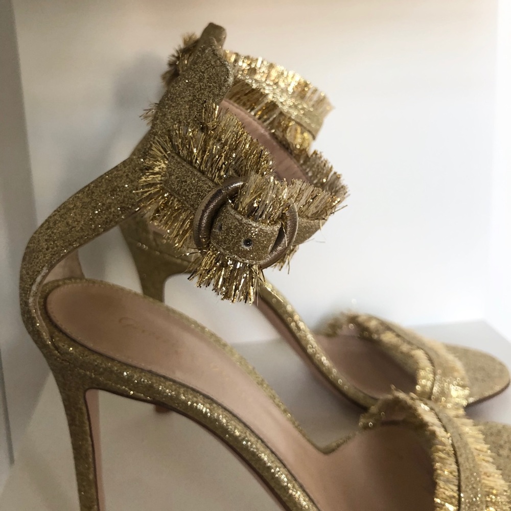 Gianvito Rossi Portofino Fringe Heels - Picture 4 of 6